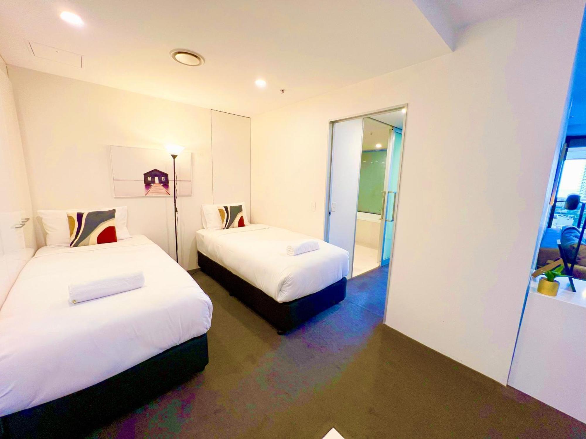 Circle On Cavill Surfers Paradise Apartments-Holiday Paradise Gold Coast Bilik gambar